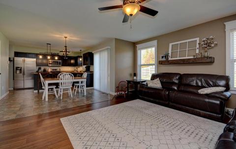 516 E Devencroft Rdg, Pataskala, OH 43062 photo 7