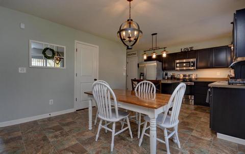 516 E Devencroft Rdg, Pataskala, OH 43062 photo 13