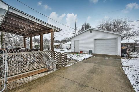 420 John St, Circleville, OH 43113 photo 2