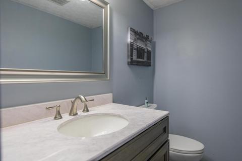3725 Carnforth Dr, Columbus, OH 43221 photo 32