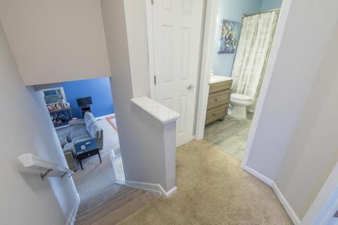 3725 Carnforth Dr, Columbus, OH 43221 photo 17