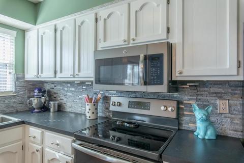 3725 Carnforth Dr, Columbus, OH 43221 photo 13