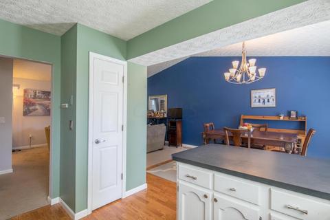 3725 Carnforth Dr, Columbus, OH 43221 photo 14