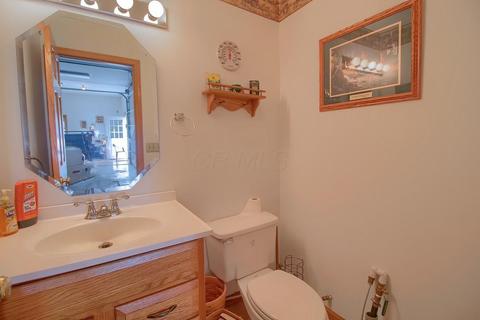 27080 Stuart Rd, Rockbridge, OH 43149 photo 11