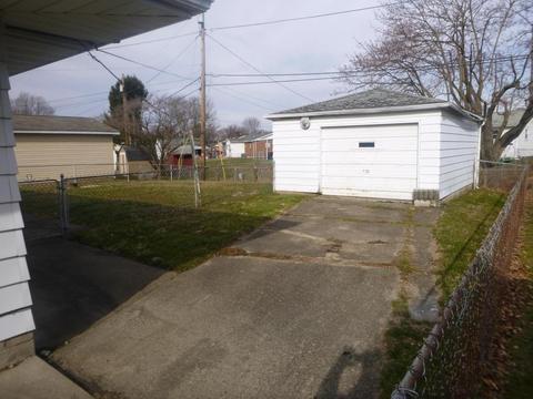 204 Custer Rd, Heath, OH 43056 photo 3