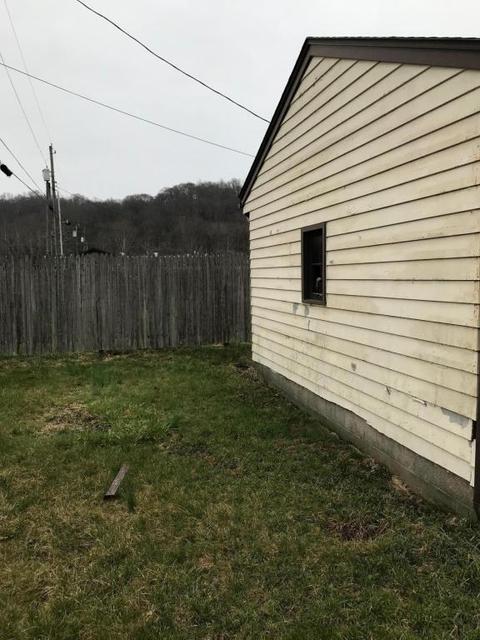 860 E Main St, Logan, OH 43138 photo 3
