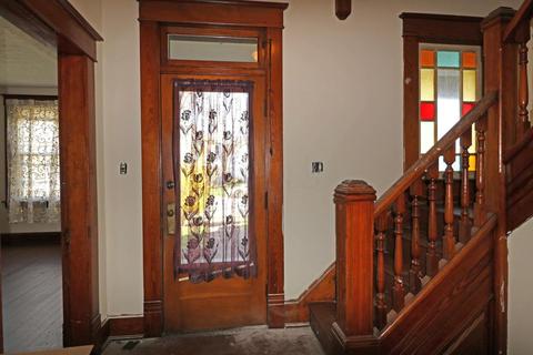 240 E 6th Ave, Lancaster, OH 43130 photo 2
