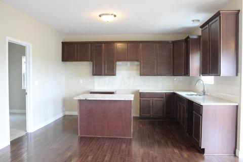 112 Thrush Cir, Pickerington, OH 43147 photo 3