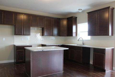 112 Thrush Cir, Pickerington, OH 43147 photo 4