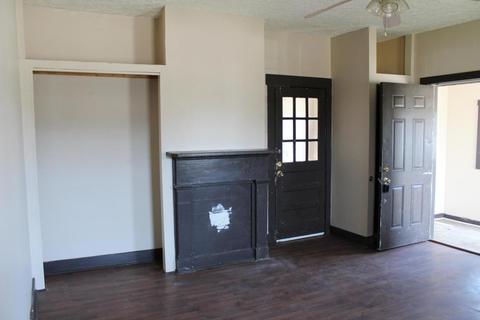 916 Warder St, Springfield, OH 45503 photo 4