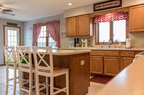 1069 Thomas Dr, Marion, OH 43302 photo 5