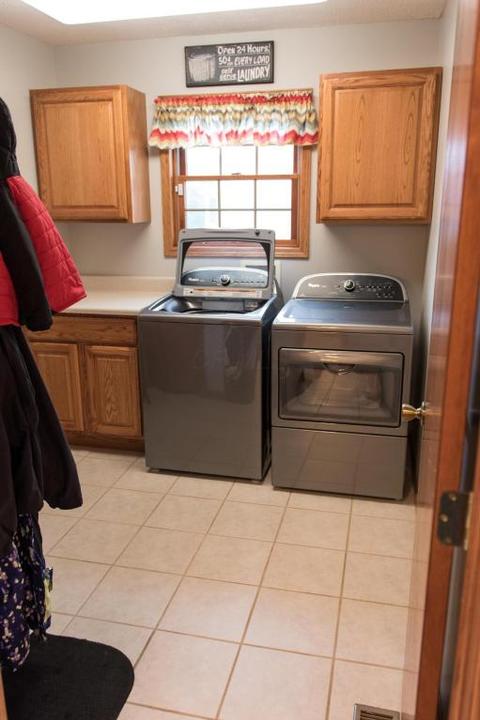 1069 Thomas Dr, Marion, OH 43302 photo 10