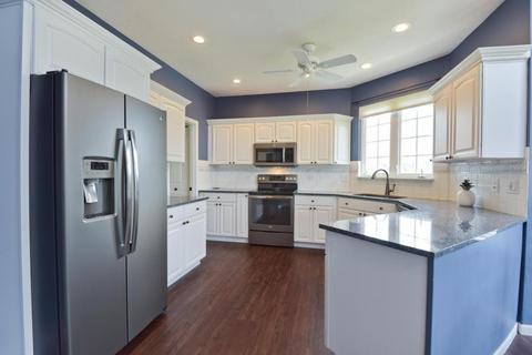 484 Adrian Dr, Delaware, OH 43015 photo 6