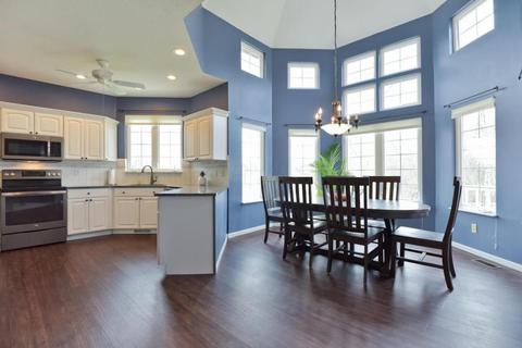 484 Adrian Dr, Delaware, OH 43015 photo 5