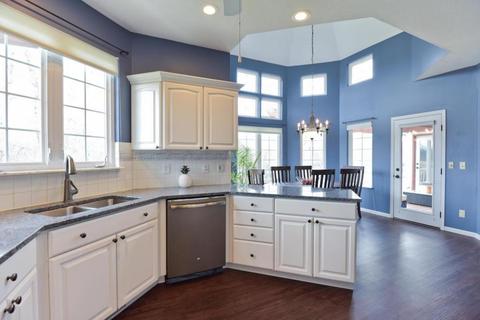 484 Adrian Dr, Delaware, OH 43015 photo 8