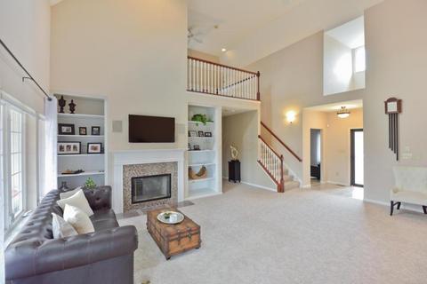484 Adrian Dr, Delaware, OH 43015 photo 4