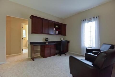 484 Adrian Dr, Delaware, OH 43015 photo 9