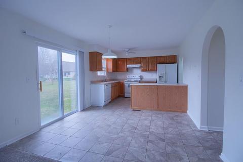 262 Pinecrest Dr, Delaware, OH 43015 photo 6