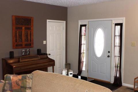 212 Walnut St, Circleville, OH 43113 photo 16