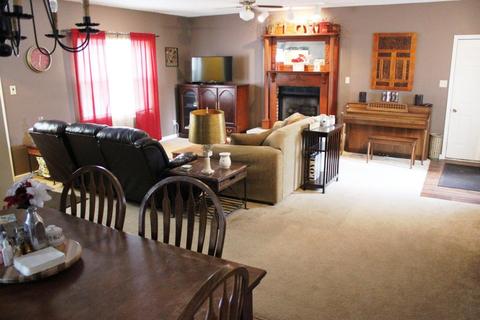 212 Walnut St, Circleville, OH 43113 photo 17