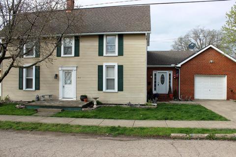 212 Walnut St, Circleville, OH 43113 photo 1