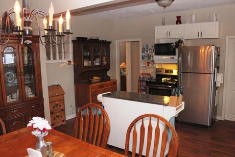 212 Walnut St, Circleville, OH 43113 photo 12