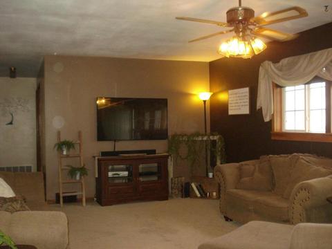 3965 Lawrenceville Dr, Springfield, OH 45504 photo 2