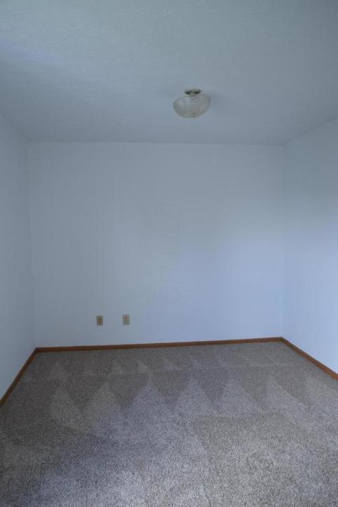 1099 Viewpointe Dr, Columbus, OH 43207 photo 24
