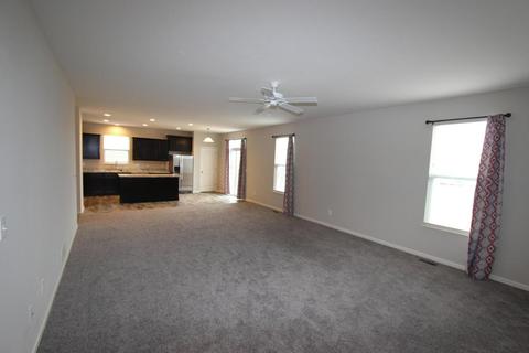 185 Poe Ave, Lithopolis, OH 43136 photo 10