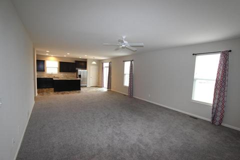 185 Poe Ave, Lithopolis, OH 43136 photo 3