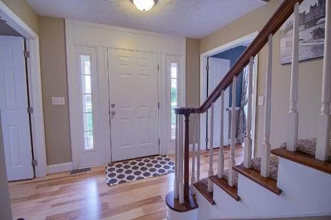 570 Hickory Pl, Circleville, OH 43113 photo 4