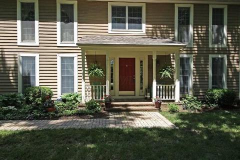 570 Hickory Pl, Circleville, OH 43113 photo 3