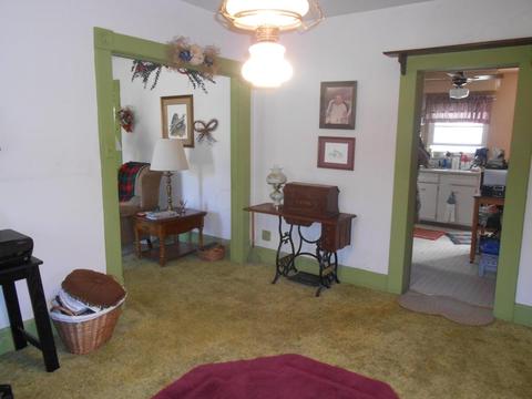 517 N Pickaway St, Circleville, OH 43113 photo 16