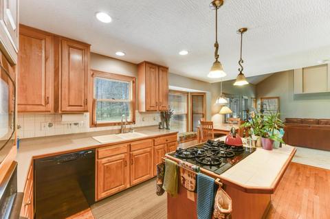 5528 Echo Rd, Columbus, OH 43230 photo 12
