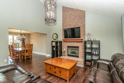 1090 Chaser St, Blacklick, OH 43004 photo 2