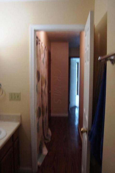 662 E Crest Dr, Heath, OH 43056 photo 9