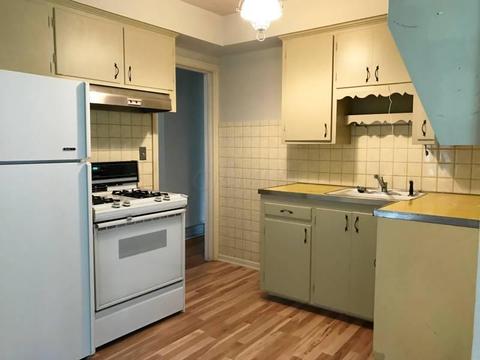 216 Longfellow St, Elyria, OH 44035 photo 8