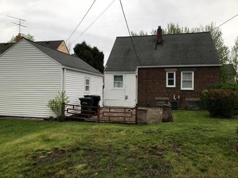 216 Longfellow St, Elyria, OH 44035 photo 10