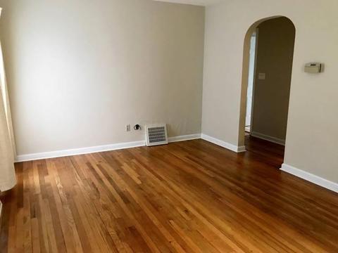 216 Longfellow St, Elyria, OH 44035 photo 3