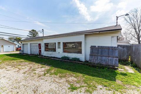 328 E Mound St, Circleville, OH 43113 photo 7