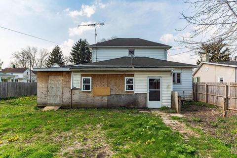 328 E Mound St, Circleville, OH 43113 photo 4