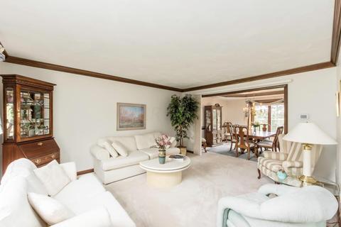 8253 Davington Dr, Dublin, OH 43017 photo 9