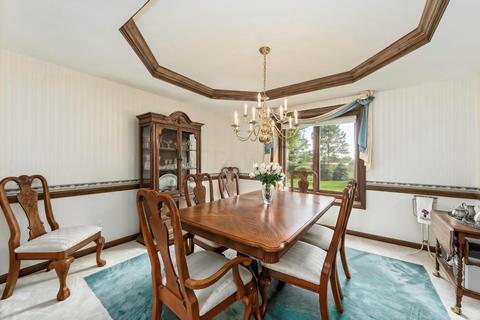 8253 Davington Dr, Dublin, OH 43017 photo 11