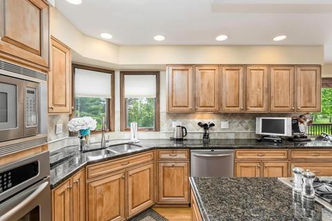 8253 Davington Dr, Dublin, OH 43017 photo 14
