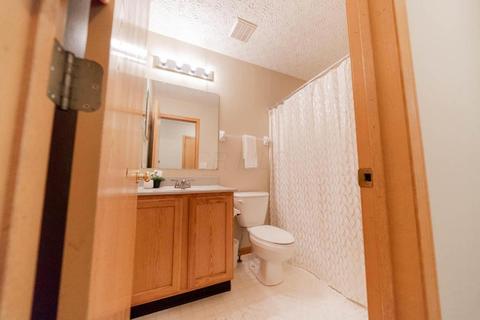 1466 Hackworth St, Columbus, OH 43207 photo 15