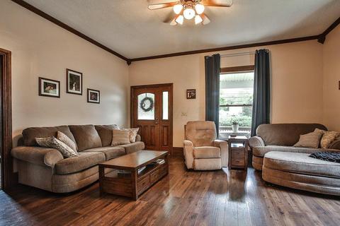 481 N Pickaway St, Circleville, OH 43113 photo 6