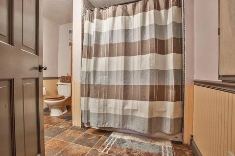 481 N Pickaway St, Circleville, OH 43113 photo 9