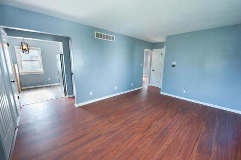 2653 Eakin Rd, Columbus, OH 43204 photo 9