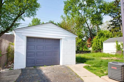 2653 Eakin Rd, Columbus, OH 43204 photo 6