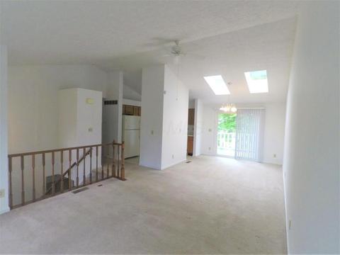 2952 Pinecone Ln, Columbus, OH 43231 photo 4
